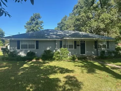 718 N Barnes St, Lonoke, AR 72086