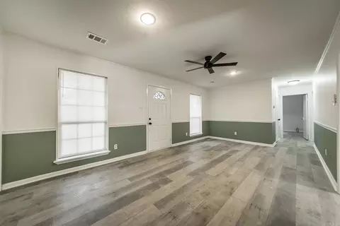 Living - 106 N Orion St, Beebe, AR 72012 photo 3 of 5