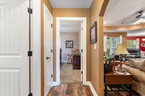 Entry Way - 42 Eaglebrook Dr, Conway, AR 72032 photo 5 of 5