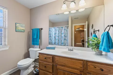 Bath - 42 Eaglebrook Dr, Conway, AR 72032 photo 5 of 5