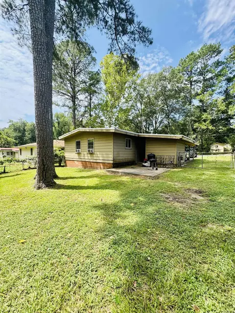 Exterior - 1105 Dawson St, Malvern, AR 72104 photo 3 of 3