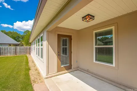 Exterior - 1925 Massee Gdns, Conway, AR 72034 photo 6 of 11