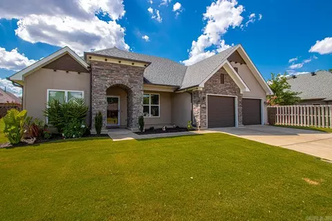 Exterior - 1925 Massee Gdns, Conway, AR 72034 photo 2 of 11