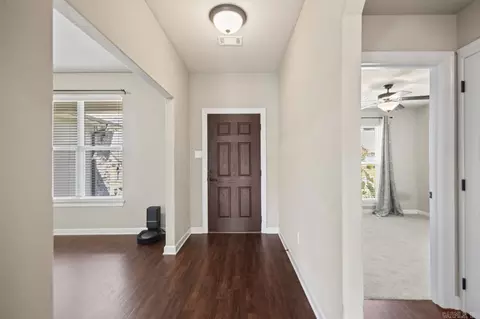 Entry Way - 1925 Massee Gdns, Conway, AR 72034 photo 1 of 1