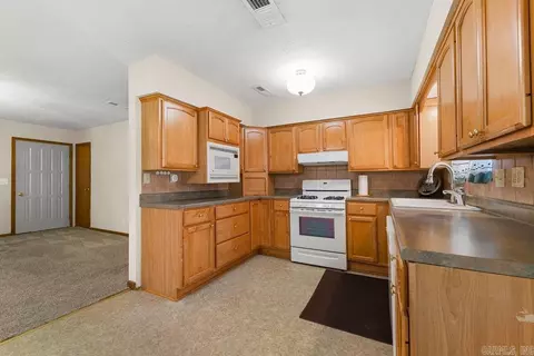 Kitchen - 191 Cedar Crest Dr, Clinton, AR 72031 photo 4 of 4