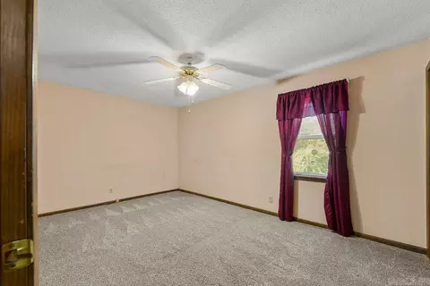 Bedroom - 191 Cedar Crest Dr, Clinton, AR 72031 photo 8 of 9