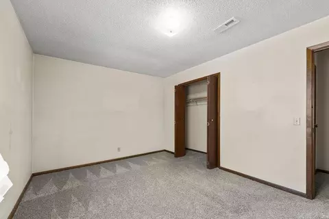 Bedroom - 191 Cedar Crest Dr, Clinton, AR 72031 photo 1 of 9