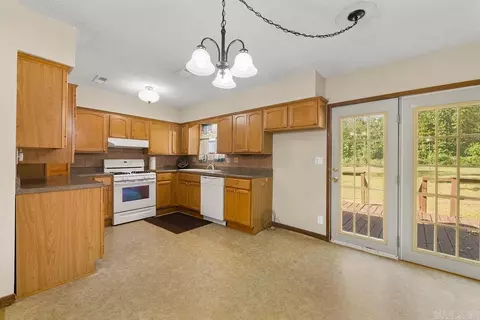 Kitchen - 191 Cedar Crest Dr, Clinton, AR 72031 photo 1 of 4