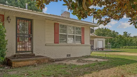 6858 Neale Payne Ln, Trumann, AR 72472