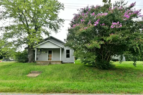 Exterior - 1111 S Third St, Mena, AR 71953 photo 2 of 5