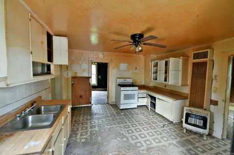 Kitchen - 1111 S Third St, Mena, AR 71953 photo 1 of 1