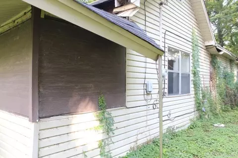 2204 E Pullen St, Pine Bluff, AR 71601 photo 3