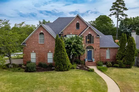 2 Sawgrass Ct, Little Rock, AR 72212