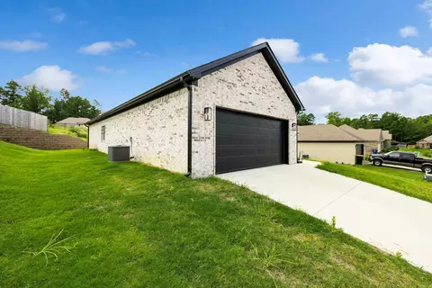 Exterior - 5013 Clover Brook Dr, Bryant, AR 72022 photo 2 of 6