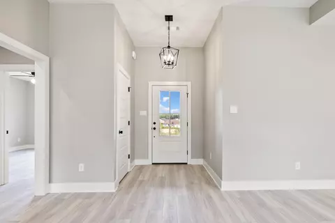 Entry Way - 5013 Clover Brook Dr, Bryant, AR 72022 photo 1 of 4