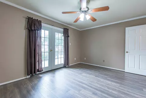 Bedroom - 16 Hickory Ridge Dr, Benton, AR 72015 photo 3 of 7