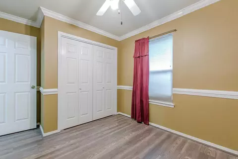 Bedroom - 16 Hickory Ridge Dr, Benton, AR 72015 photo 4 of 7