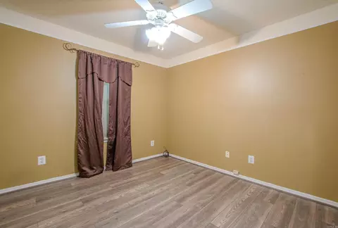 Bedroom - 16 Hickory Ridge Dr, Benton, AR 72015 photo 6 of 7