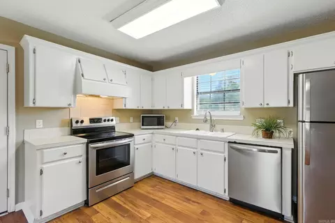 Kitchen - 5702 Bayou Meto Loop Loop, Cabot, AR 72023 photo 1 of 4