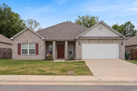 2100 Mary Alice Dr, Conway, AR 72032