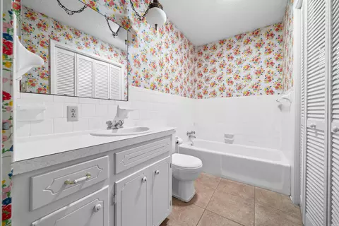Bath - 395 Riveroaks Rd, Malvern, AR 72104 photo 3 of 3