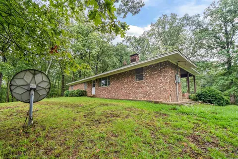 Exterior - 395 Riveroaks Rd, Malvern, AR 72104 photo 5 of 8