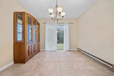 Dining - 395 Riveroaks Rd, Malvern, AR 72104 photo 2 of 3