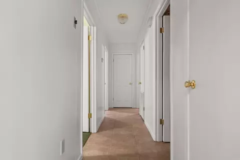 Entry Way - 395 Riveroaks Rd, Malvern, AR 72104 photo 2 of 2