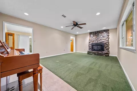 Living - 395 Riveroaks Rd, Malvern, AR 72104 photo 1 of 5