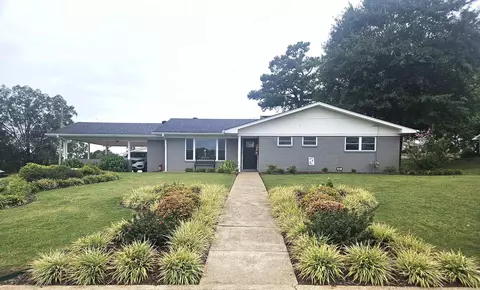 607 N 12th St, Nashville, AR 71852