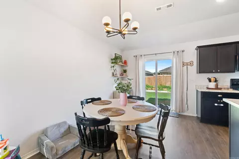 Dining - 41 Oak Leaf Dr, Conway, AR 72032 photo 1 of 2