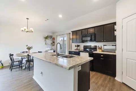 Kitchen - 41 Oak Leaf Dr, Conway, AR 72032 photo 5 of 5