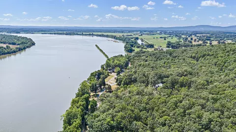 53 64 75 Pawpaw Bend Rd, Morrilton, AR 72110