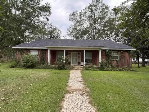 310 E 5th St, Junction City, LA 71256