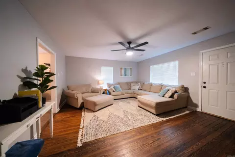 1828 Lee Ave, Conway, AR 72034 photo 6