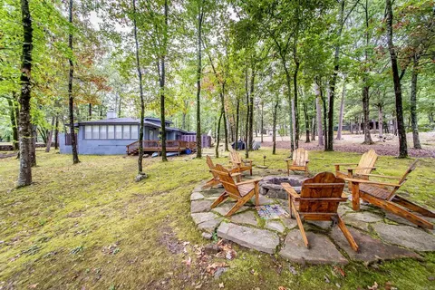 913 Lakeland Dr, Heber Springs, AR 72543