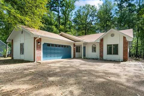 3 Fino Ln, Hot Springs Village, AR 71909