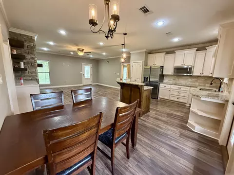 Dining - 22 Beulah Dr, Greenbrier, AR 72058 photo 1 of 1