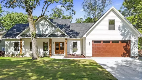 105 Bayshore Cv, Hot Springs National Park, AR 71901