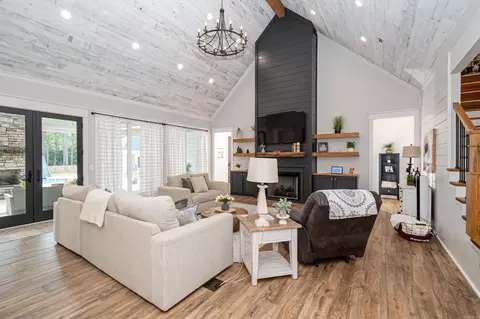 Living - 274 Calhoun 23, Hampton, AR 71744 photo 1 of 3