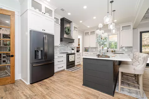 Kitchen - 274 Calhoun 23, Hampton, AR 71744 photo 2 of 3