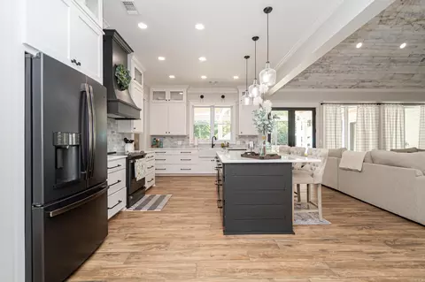Kitchen - 274 Calhoun 23, Hampton, AR 71744 photo 3 of 3
