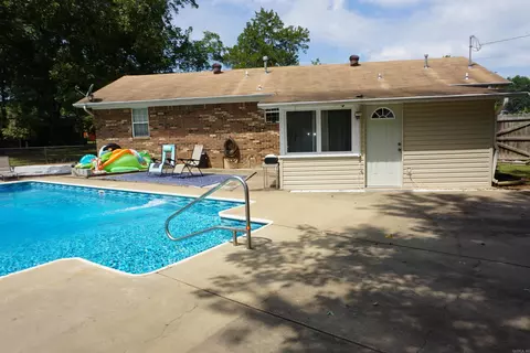 Exterior - 605 Nebraska St, Beebe, AR 72012 photo 5 of 14