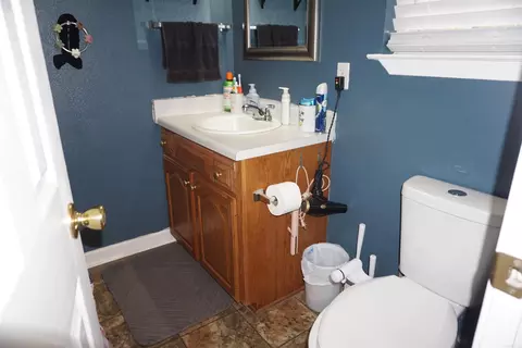 Bath - 605 Nebraska St, Beebe, AR 72012 photo 1 of 2