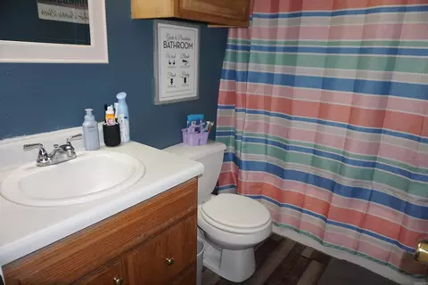 Bath - 605 Nebraska St, Beebe, AR 72012 photo 2 of 2