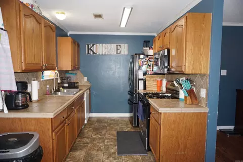 Kitchen - 605 Nebraska St, Beebe, AR 72012 photo 1 of 3