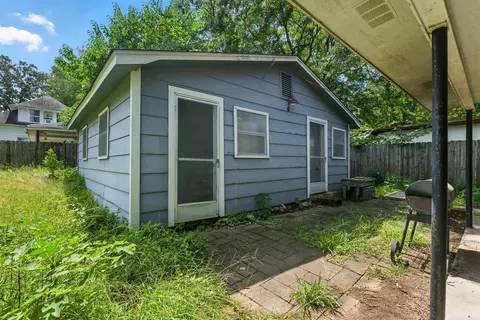 Exterior - 541 Mcbee St, Malvern, AR 72104 photo 6 of 9