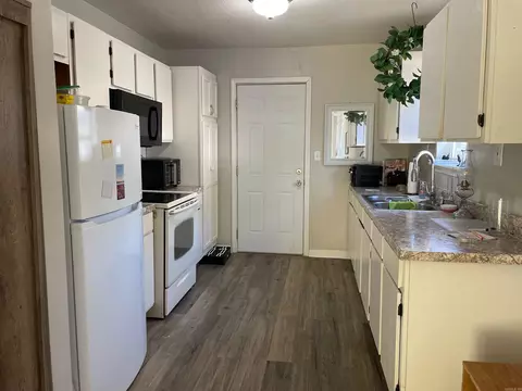 Kitchen - 921 Cedar, Trumann, AR 72472 photo 1 of 1