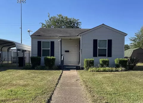 Exterior - 921 Cedar, Trumann, AR 72472 photo 1 of 5