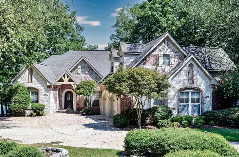87 Piscina Ln, Hot Springs Village, AR 71909